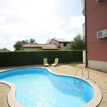 Apartamento Percic With Shared Pool Tar-Vabriga