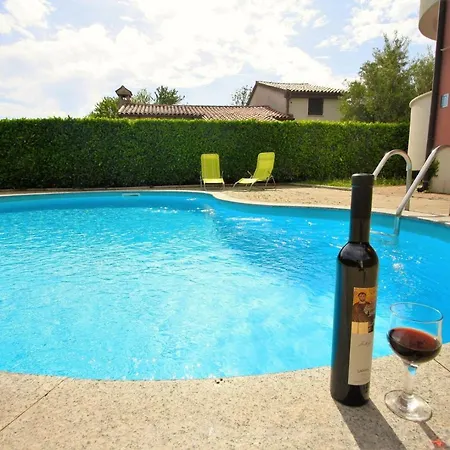 Percic With Shared Pool Tar-Vabriga